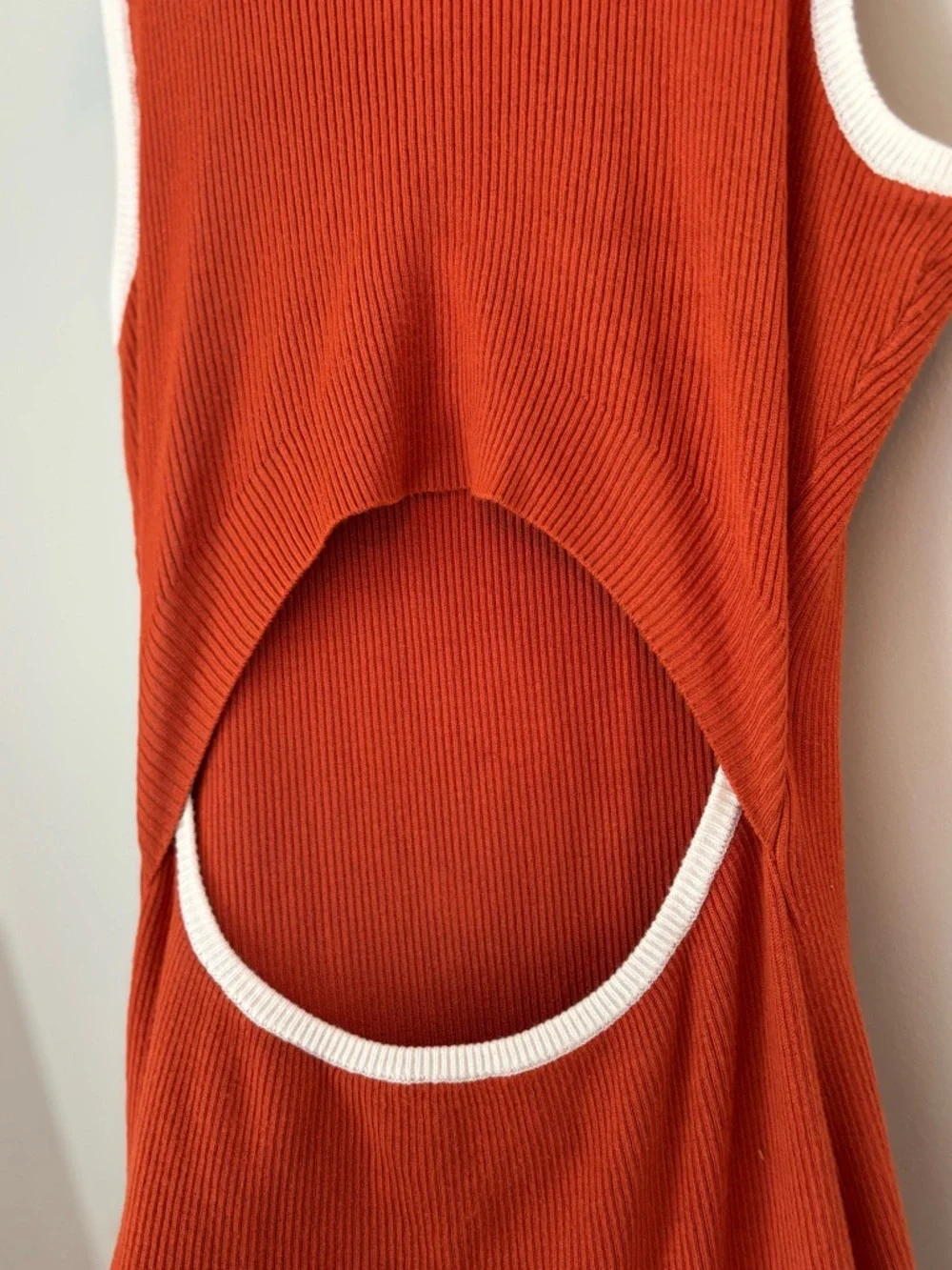L Stardust Orange Ribbed Bodycon Midi Dress - Lt Color Block, Key Hole on Back - Picture 6 of 7